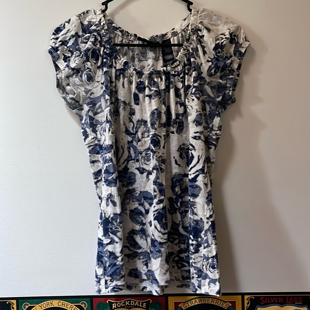 Women’s Floral Short Sleeve Top